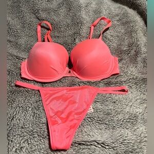 Victoria's Secret Fabulous Bra